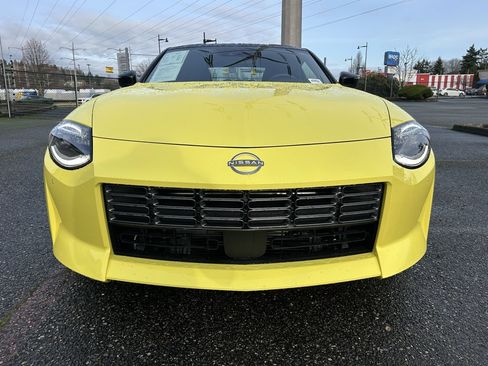 Used 2023 Nissan Z Performance w/ Floor Mat Package (L93) image 2