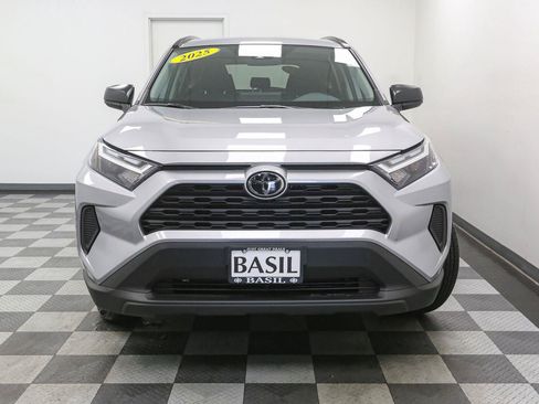 Used 2025 Toyota RAV4 LE AWD/4WD image 3