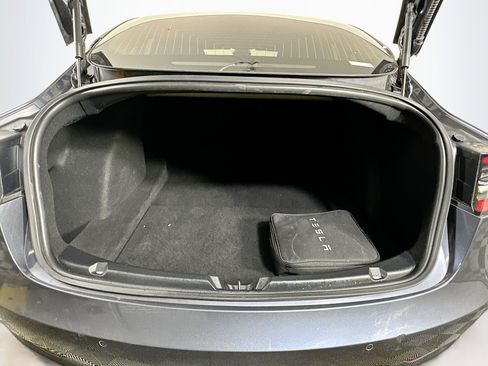 Used 2018 Tesla Model 3 Long Range image 27