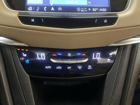 Used 2022 Cadillac XT5 Sportv w/ Platinum Package AWD/4WD image 12