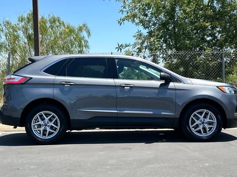 Used 2022 Ford Edge SEL AWD/4WD image 9