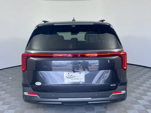 Certified 2025 Kia Carnival SX Prestige FWD image 4