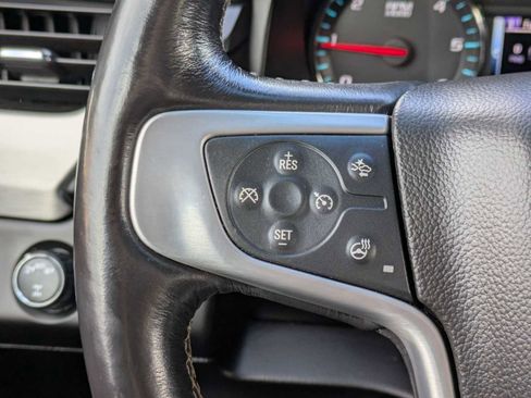 Used 2017 GMC Yukon XL SLT image 25