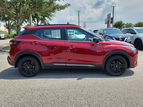 Certified 2024 Nissan Kicks SR w/ SR Premium Package FWD image 4