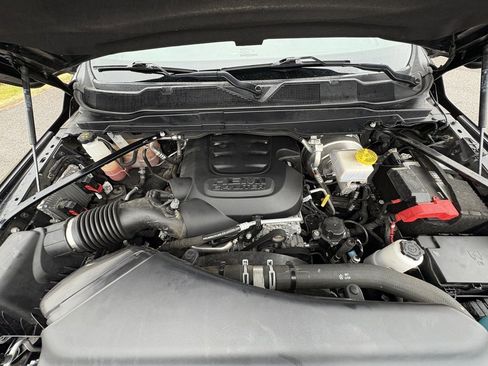 Used 2024 RAM 3500 Big Horn w/ Sport Appearance Package image 16