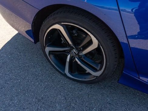 Used 2021 Honda Accord Sport image 8