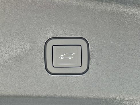 New 2026 Cadillac Vistiq Luxury AWD/4WD image 13