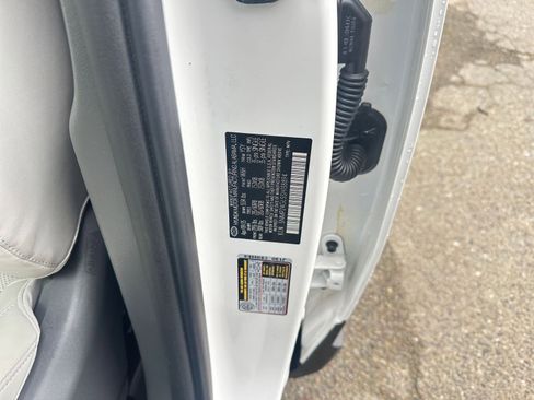 Used 2025 Hyundai Santa Fe SEL image 30