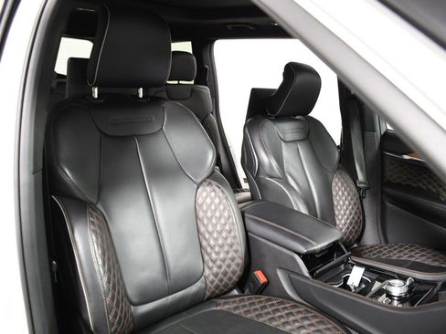 Used 2023 Jeep Grand Cherokee L Summit image 20