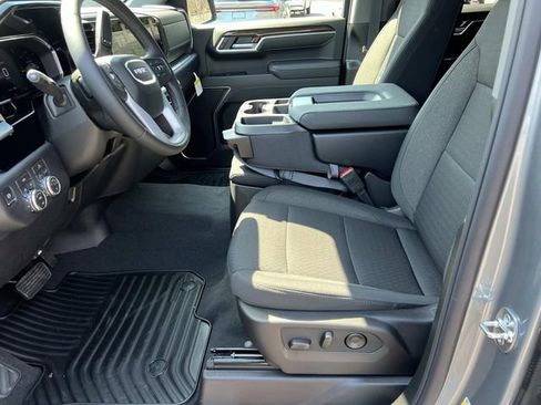 New 2026 GMC Sierra 1500 Elevation image 16
