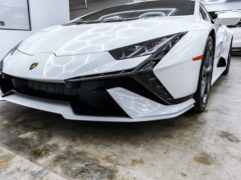 Used 2023 Lamborghini Huracan Tecnica image 68