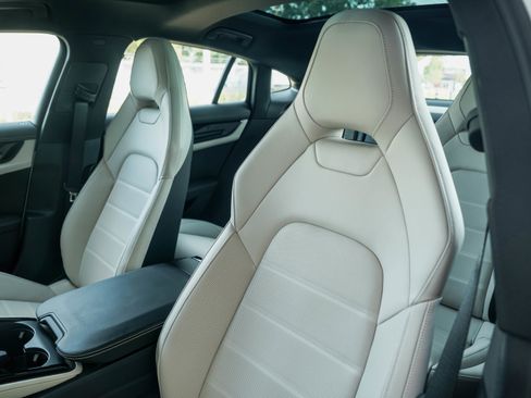 New 2026 Porsche Panamera image 5