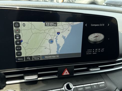 Certified 2025 Hyundai Elantra SEL FWD image 20