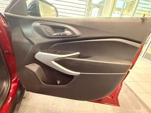 Used 2024 Chevrolet Trax RS w/ Driver Confidence Package image 34