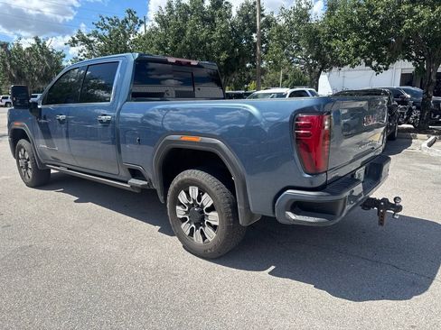 Used 2025 GMC Sierra 2500 Denali w/ Denali Reserve Package AWD/4WD image 3