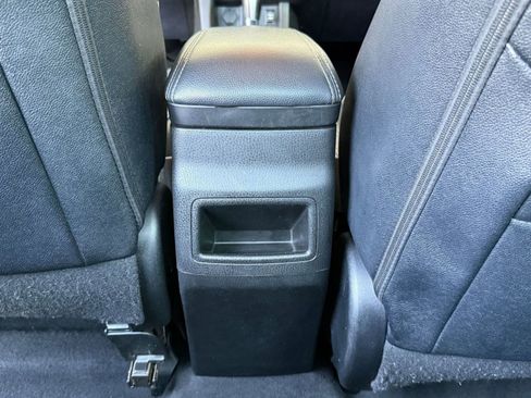 Used 2019 Toyota Corolla SE image 25