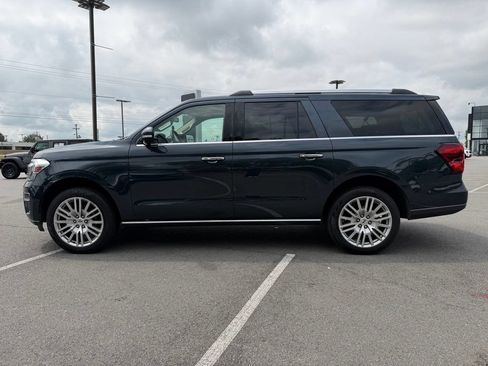 Used 2024 Ford Expedition Max Limited AWD/4WD image 4