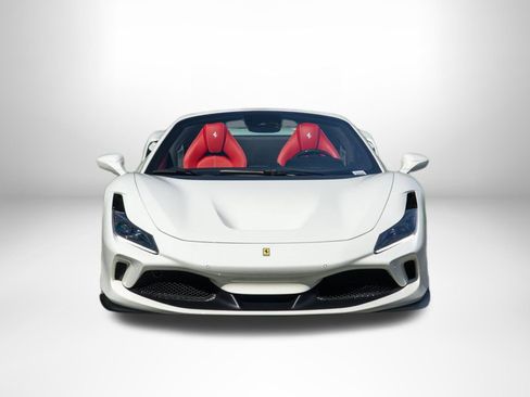 Used 2022 Ferrari F8 Tributo RWD image 6