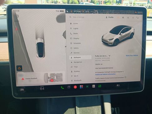 Used 2024 Tesla Model Y Long Range AWD/4WD image 18