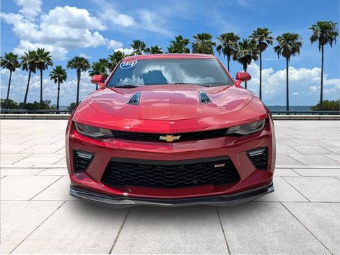 Used 2018 Chevrolet Camaro SS RWD image 2