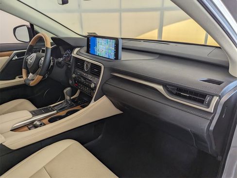 Used 2022 Lexus RX 350 FWD w/ Premium Package image 17