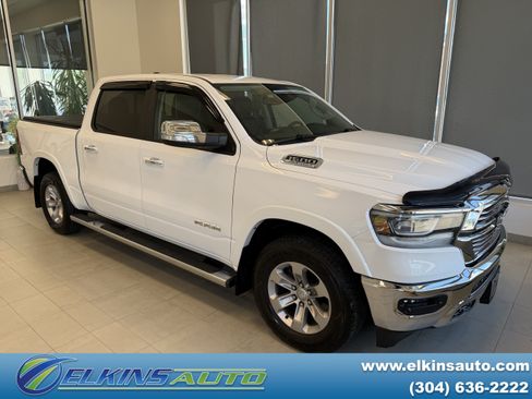 Used 2022 RAM 1500 Laramie AWD/4WD image 1