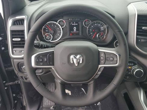 New 2026 RAM 1500 4x4 Crew Cab image 28