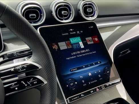 Used 2024 Mercedes-Benz CLE 300 4MATIC Coupe image 8
