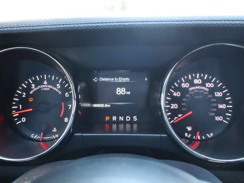 Used 2016 Ford Mustang Coupe w/ Equipment Group 051A RWD image 29