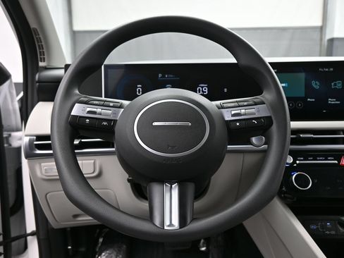 Used 2025 Hyundai Tucson SEL AWD/4WD image 24