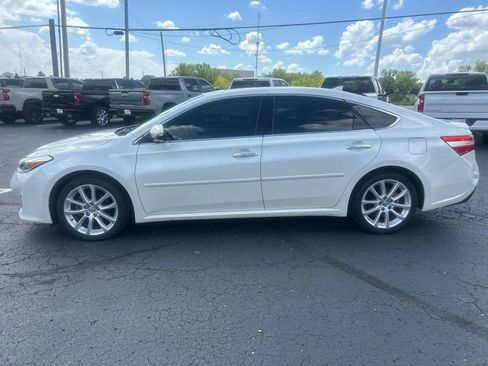 Used 2013 Toyota Avalon Limited FWD image 6