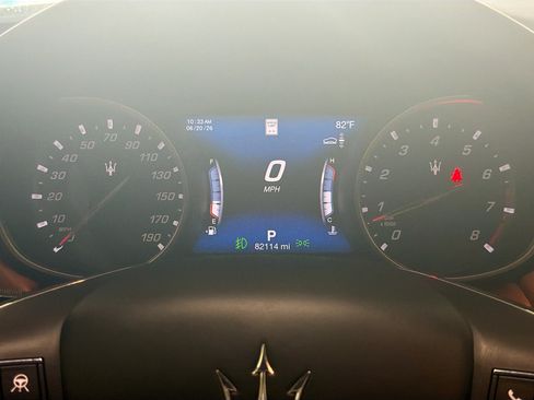 Used 2018 Maserati Levante S GranLusso AWD/4WD image 16