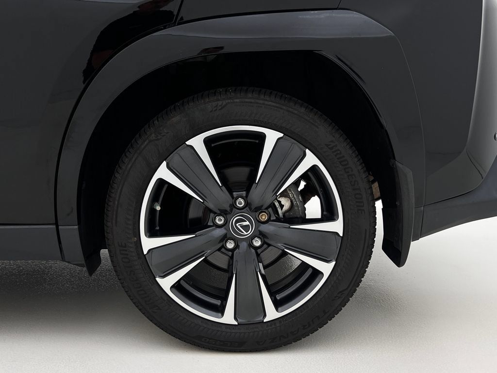 Used 2023 Lexus UX 250h AWD w/ Premium Package image 27