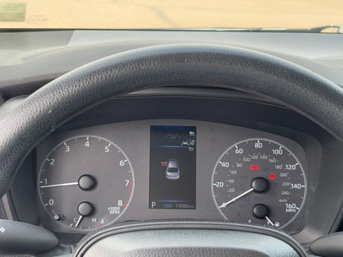 Used 2025 Toyota Corolla LE image 21