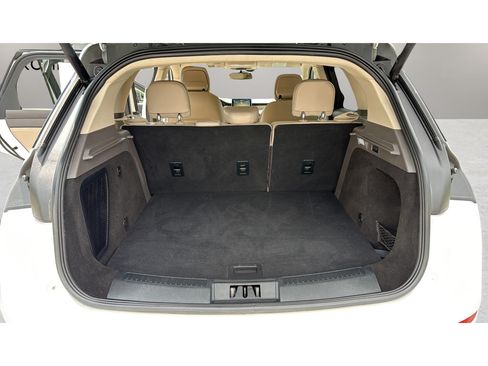Used 2020 Lincoln Corsair AWD w/ Premium Package image 18