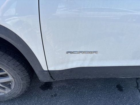 Used 2017 GMC Acadia SLT AWD/4WD image 10