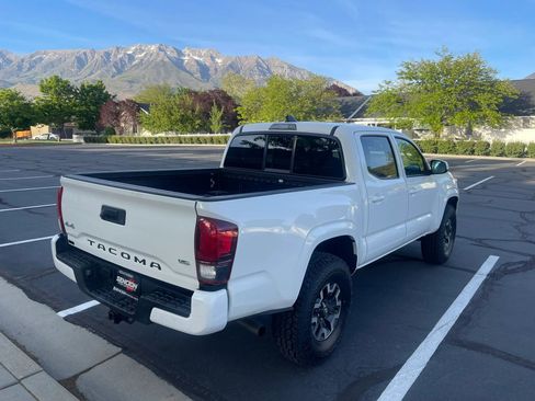 Used 2023 Toyota Tacoma SR AWD/4WD image 6