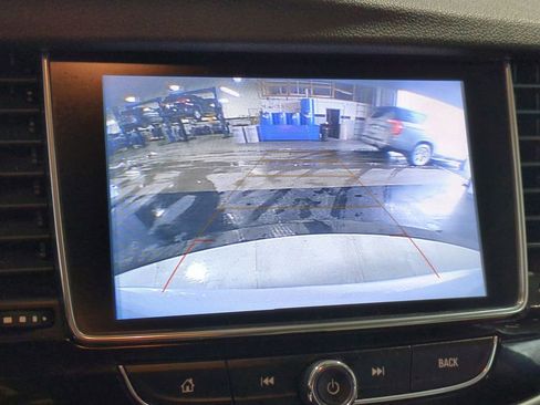 Used 2018 Buick Encore Preferred image 34