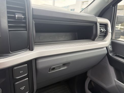 Used 2025 Ford F250 XL w/ XL Chrome Package AWD/4WD image 41