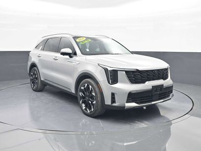 Used 2024 Kia Sorento SX