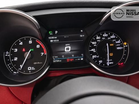 Used 2019 Alfa Romeo Giulia AWD image 8