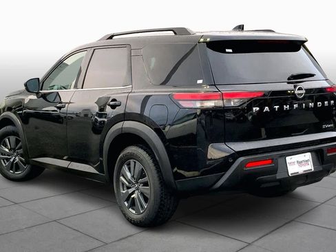 Used 2024 Nissan Pathfinder SV image 11