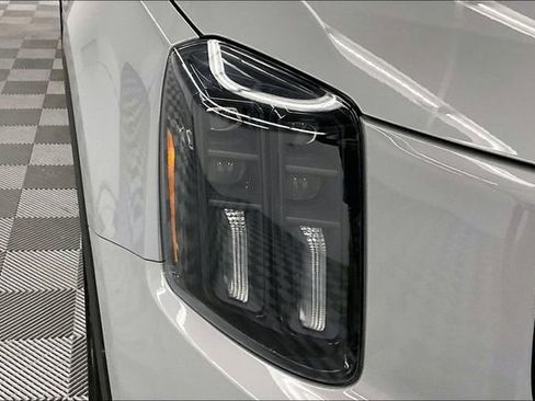 Used 2025 Kia Telluride SX X-Line image 32