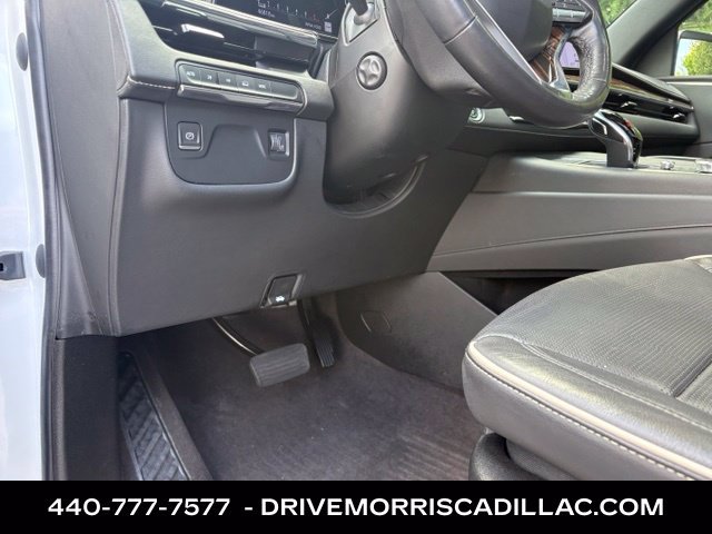 Used 2023 Cadillac Escalade ESV Premium Luxury w/ LPO, Floor Liner Package AWD/4WD image 33