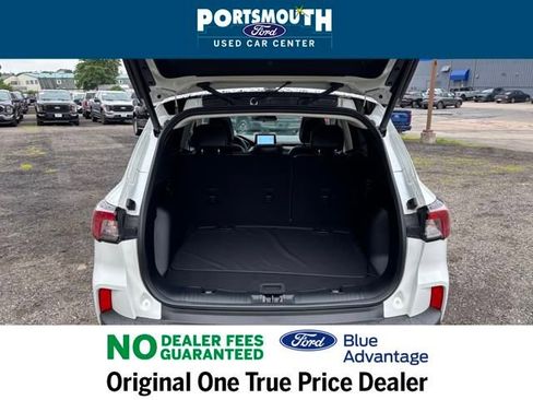 Certified 2022 Ford Escape SEL w/ SEL Stealth AWD Package image 12