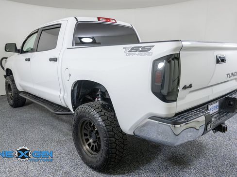 Used 2017 Toyota Tundra SR5 w/ SR5 Upgrade Package AWD/4WD image 5