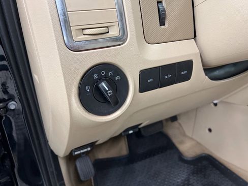 Used 2010 Ford Escape Limited image 20