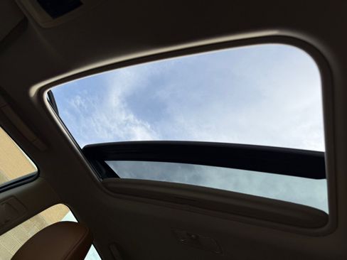 Used 2015 Lexus CT 200h image 24