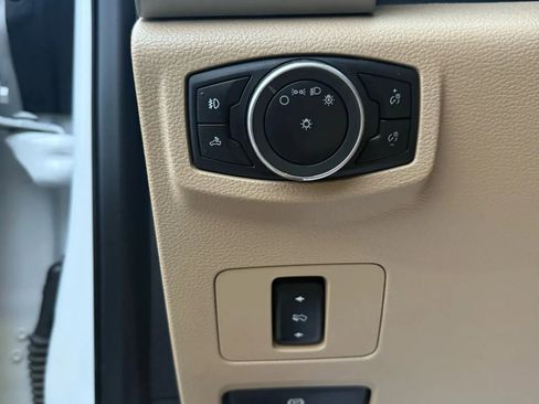 Used 2017 Ford F350 Lariat w/ Lariat Value Package image 20