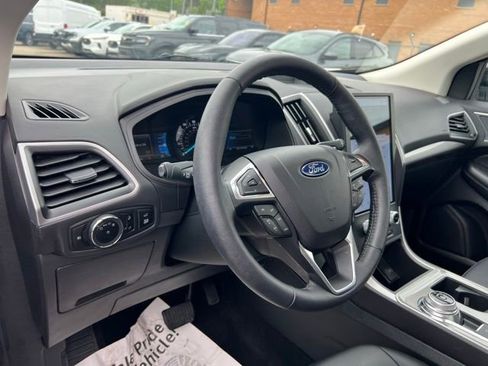 Certified 2024 Ford Edge SEL w/ Convenience Package AWD/4WD image 7